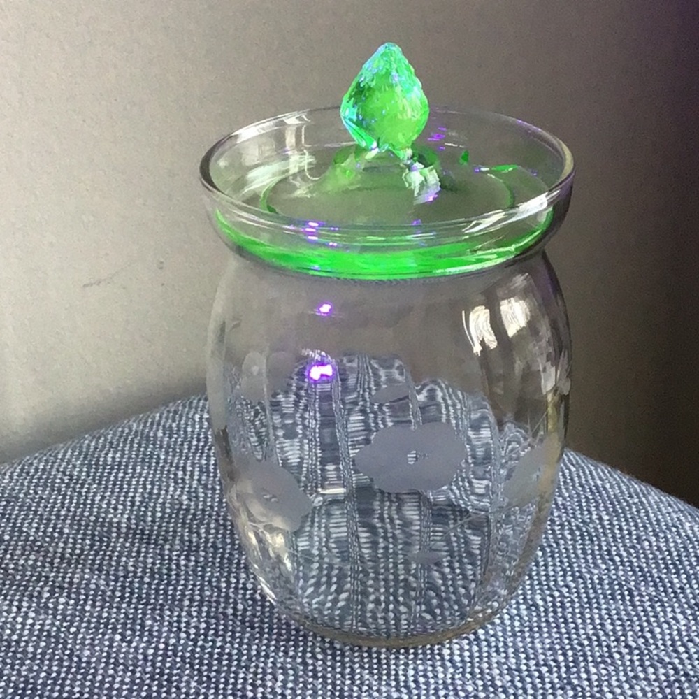 Vintage Uranium Lidded Jam Jar Etched Clear Glass Berry Honey Rare Glow